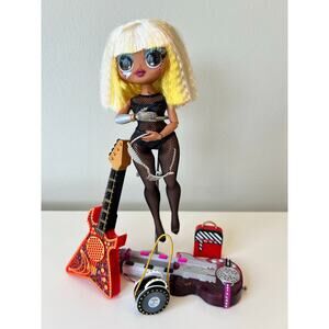 LOL Surprise OMG Electric Guitar and Rock Band Fame Queen Doll Toy Lot Works